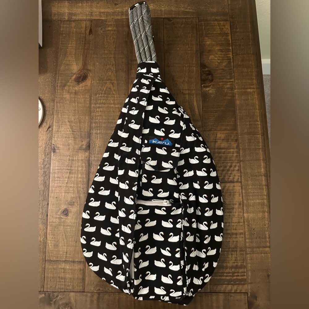 Kavu Swan Bag